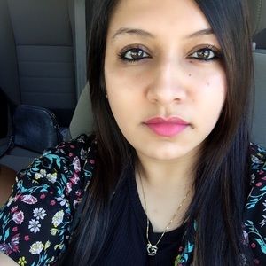 Meet your Posher, Shraddha